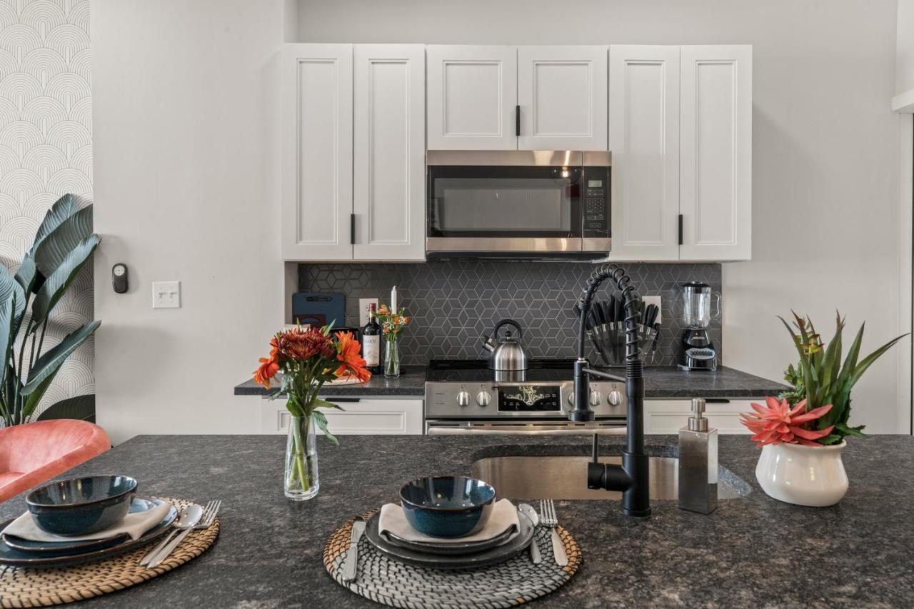 Passyunk Square Spacious 1 Bedroom Oasis- Huge Deck 费城 外观 照片